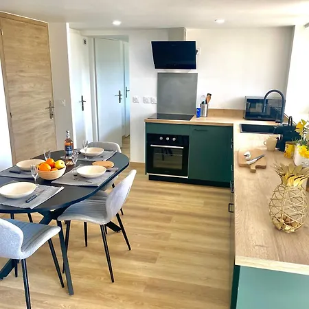 Les Balcons De Apartman